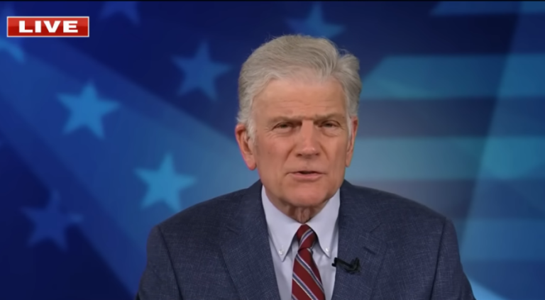 Fim dos tempos: Franklin Graham cita Irã, Rússia e Gaza como sinais de alerta fim-dos-tempos:-franklin-graham-cita-ira,-russia-e-gaza-como-sinais-de-alerta