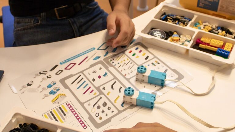 Robótica ganha papel central no currículo das escolas robotica-ganha-papel-central-no-curriculo-das-escolas