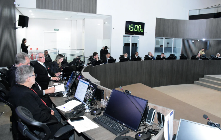 justica-julga-inconstitucional-uso-da-biblia-e-mencao-a-deus-em-sessoes-legislativas-da-pb