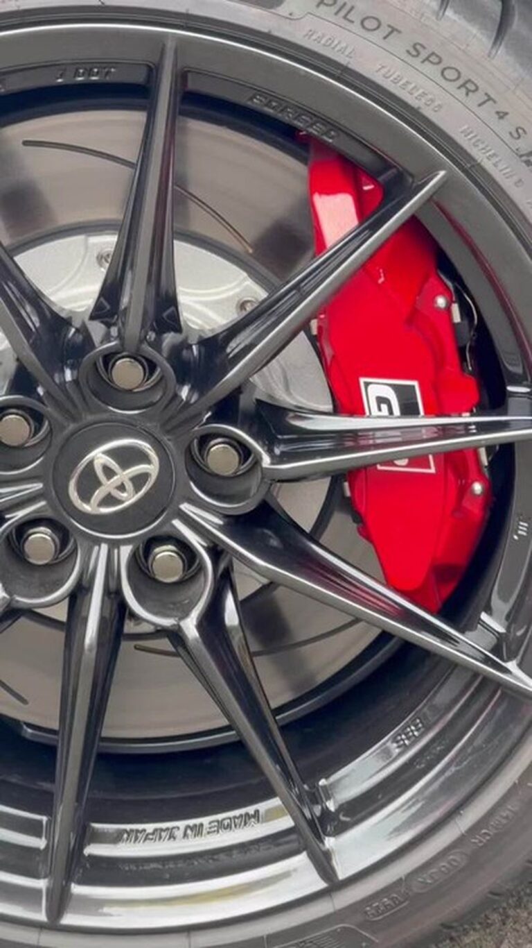 toyota-gr-yaris-chega-ao-brasil-por-r$-354.990-e-ja-esgota-vendas