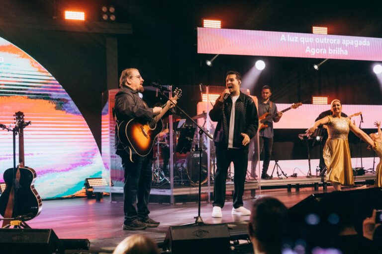 asaph-borba-lanca-nova-versao-de-“jesus-em-tua-presenca”-com-brunao-morada