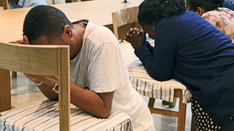 treze-cristaos-sao-presos-durante-culto-secreto-na-eritreia