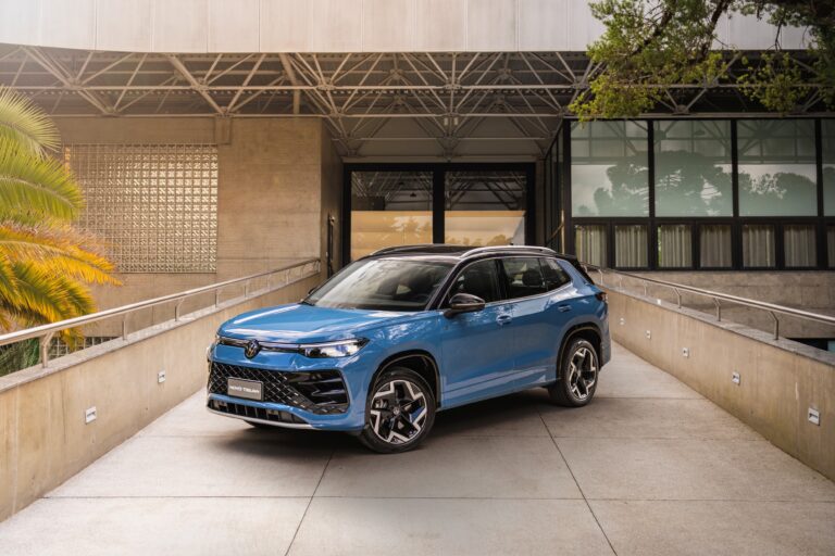 novo-volkswagen-tiguan-aposta-em-desempenho-para-enfrentar-suvs-chineses,-mas-preco-amarga;-video