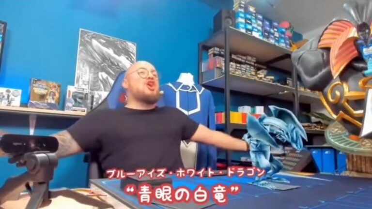 streamer-cria-holograma-de-yu-gi-oh!-durante-duelo-de-cartas