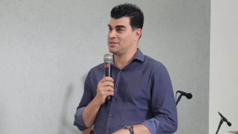 “a-fe-verdadeira-nasce-quando-reconhecemos-nossa-cegueira-espiritual”,-diz-pastor