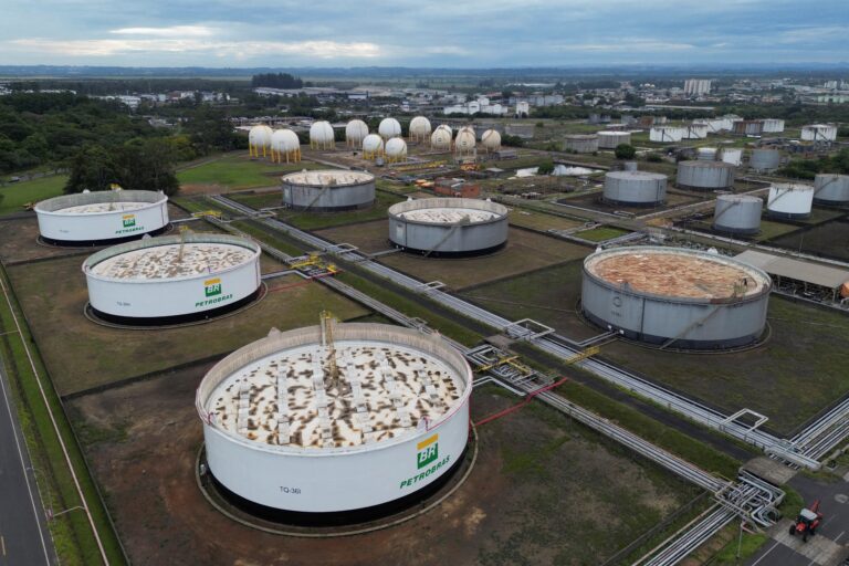 Petrobras mira autossuficiência em diesel e gasolina até 2031 petrobras-mira-autossuficiencia-em-diesel-e-gasolina-ate-2031